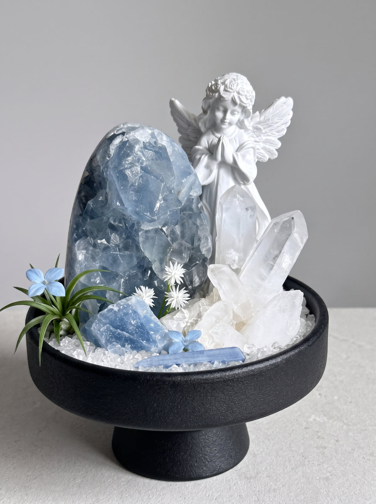  styled product photography.
