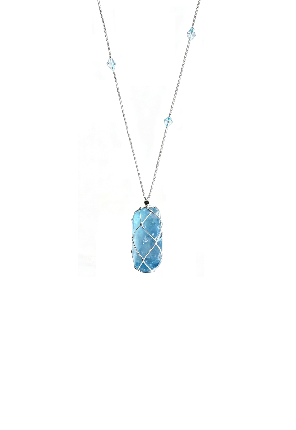 Mesh-Wrapped Aquamarine Pendant