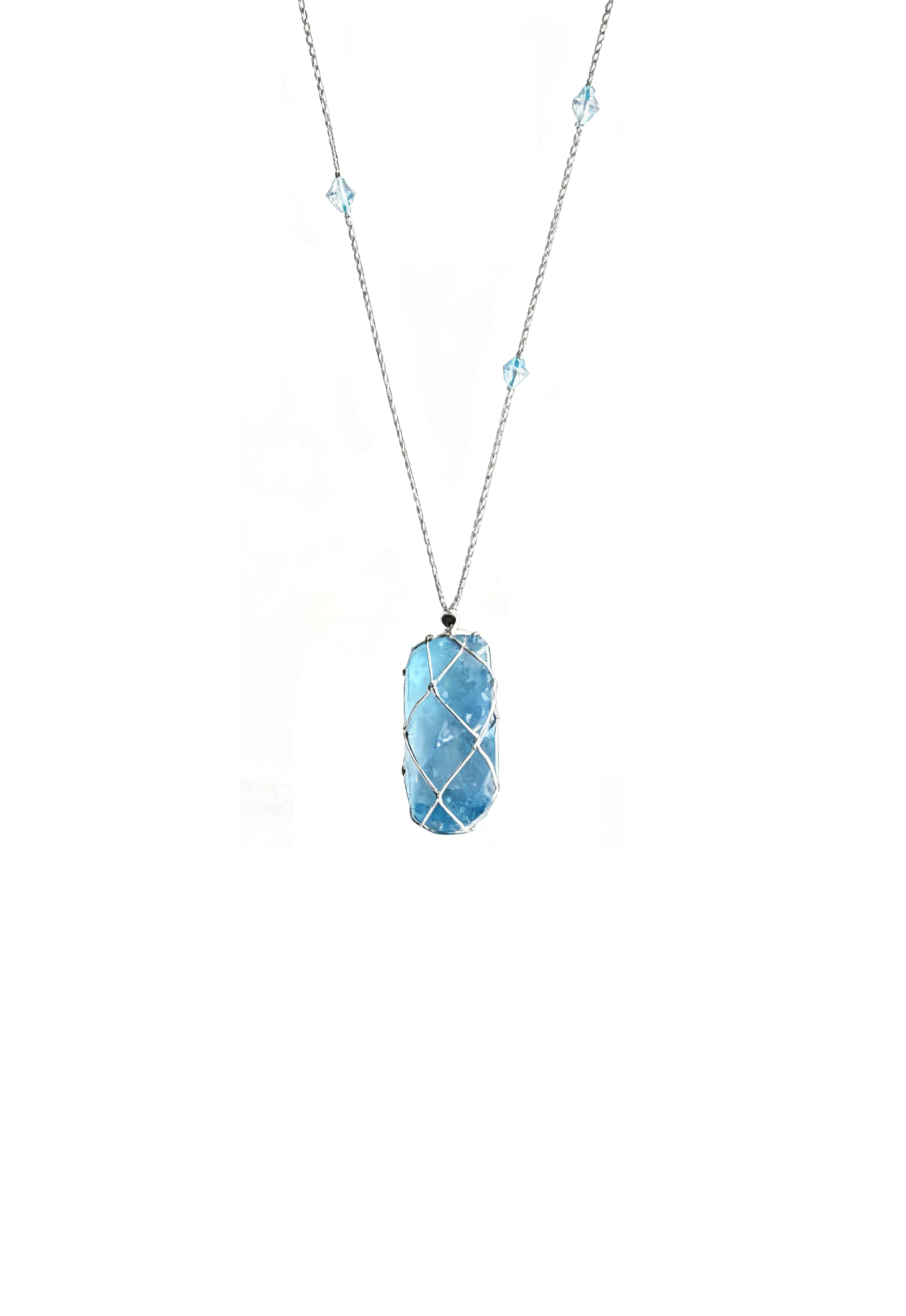 Mesh-Wrapped Aquamarine Pendant